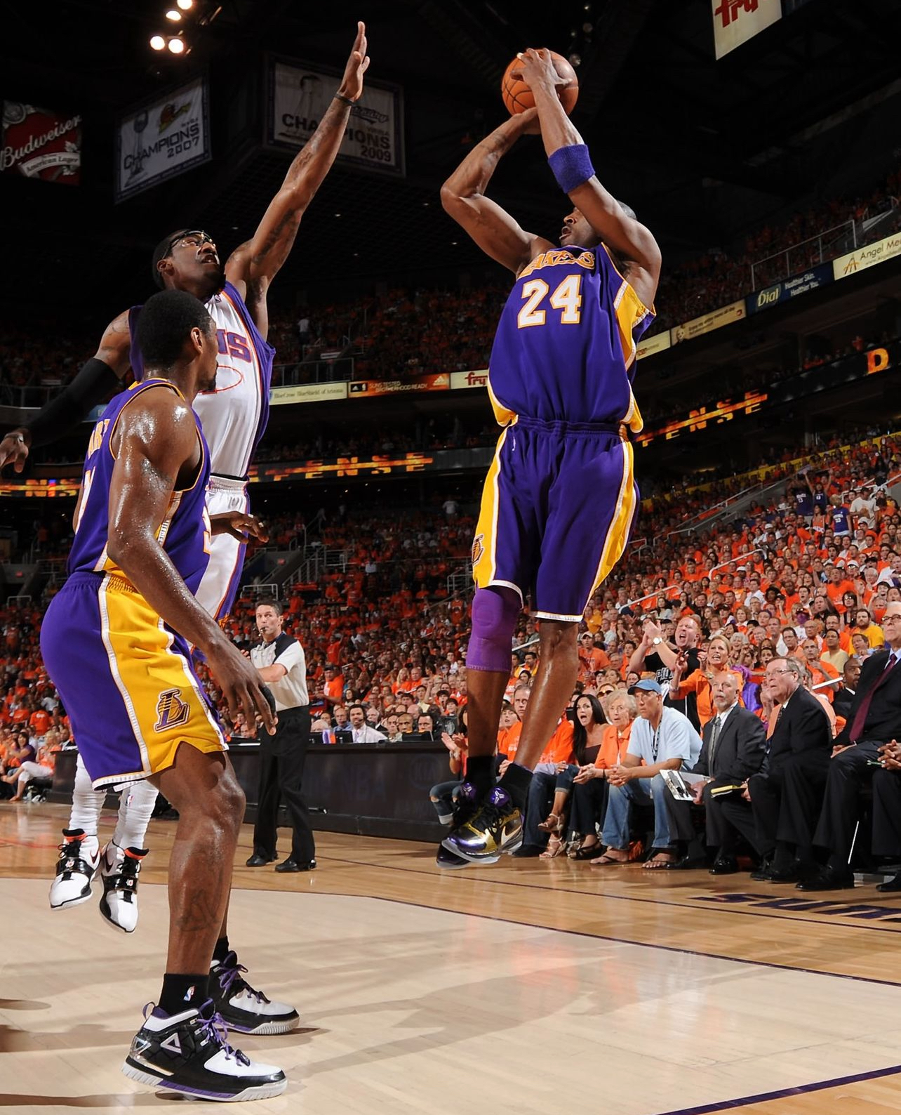 爱游戏游戏平台NBA总决赛赛程吃紧，菲尼克斯太阳国际比赛日队长鼓劲，悬念犹存，资深球员宣示担当的简单介绍